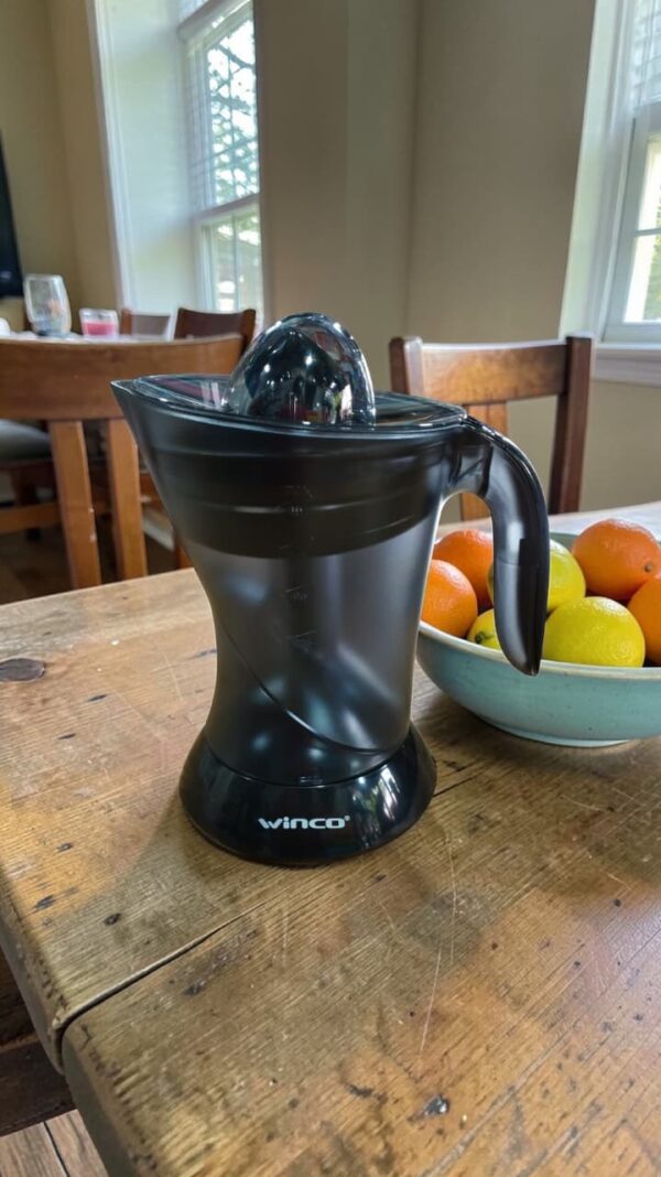 EXPRIMIDOR  WINCO W24 - JARRA GRADUADA DE 1LT